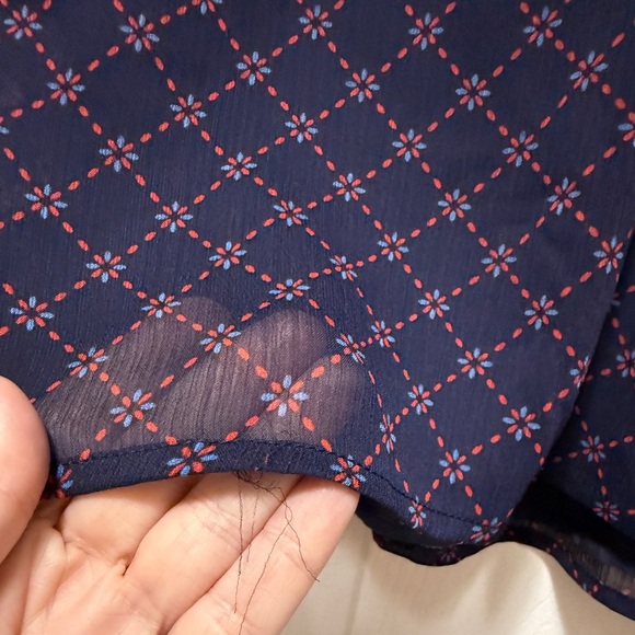 XXL Draper James Navy and Red Geometric Pattern Smocked Top, Sheer Sleeve, NWT - Picture 9 of 13